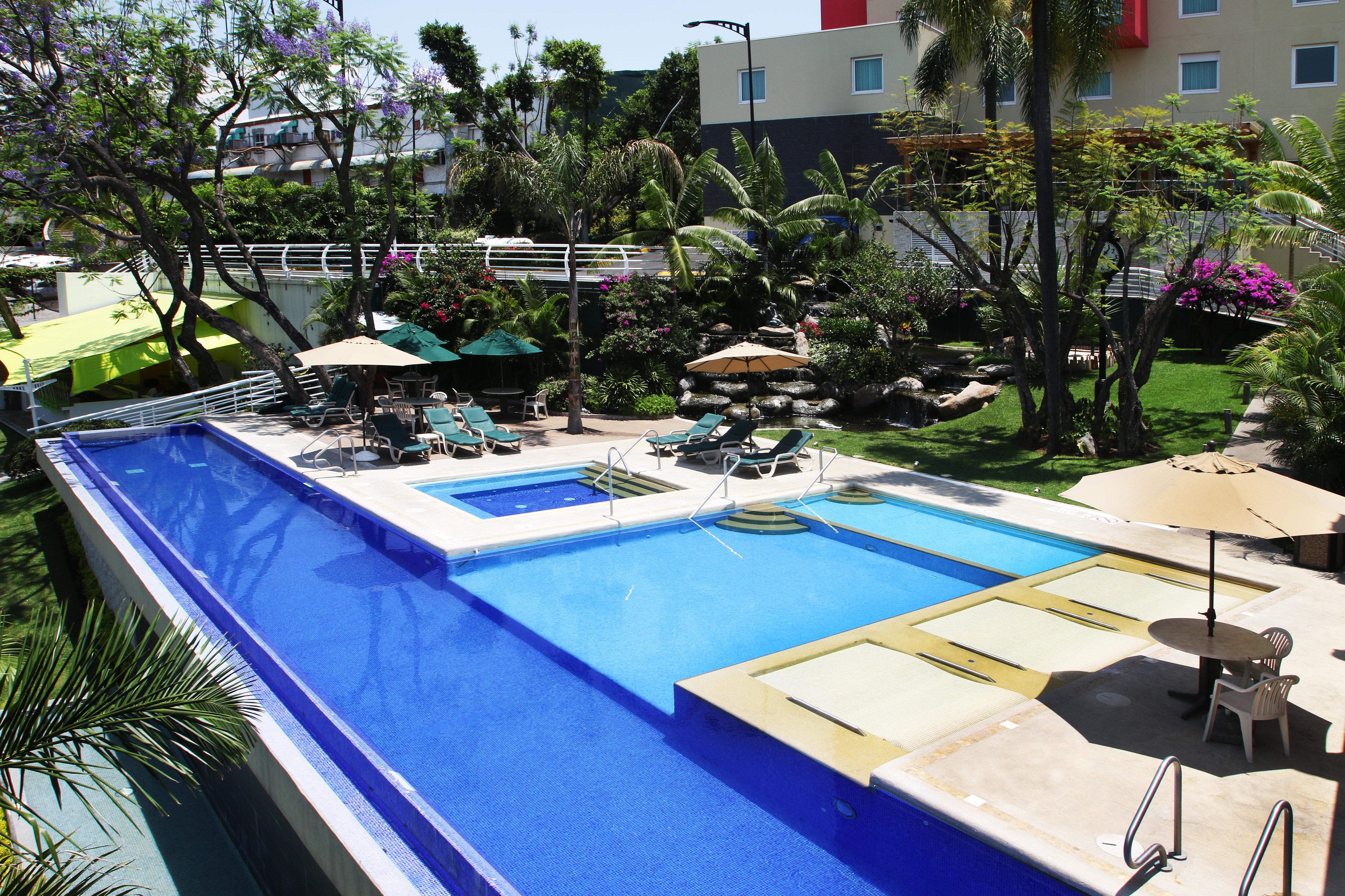 Holiday Inn Express & Suites Cuernavaca By Ihg Bagian luar foto